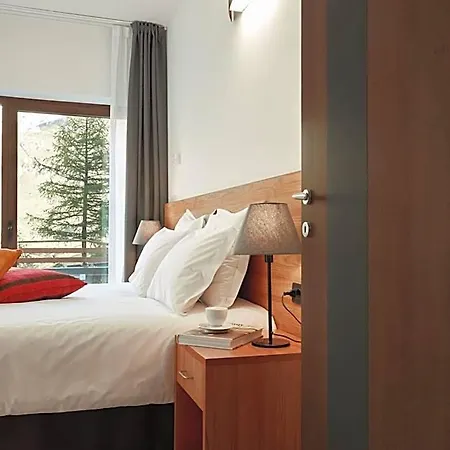 Base Camp Alpine Апарт-отель 3*