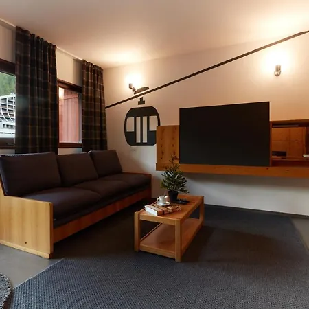 Base Camp Alpine 3* بيريوِل تْشيرفينيا