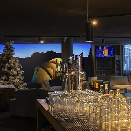Aparthotel Base Camp Alpine Breuil-Cervinia